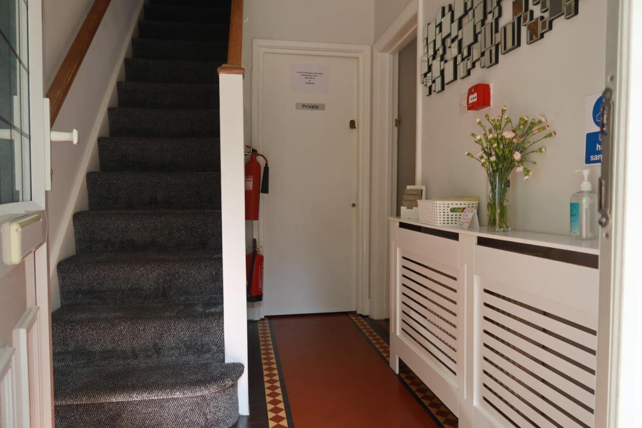 באנבורי Avonlea Guest House מראה חיצוני תמונה