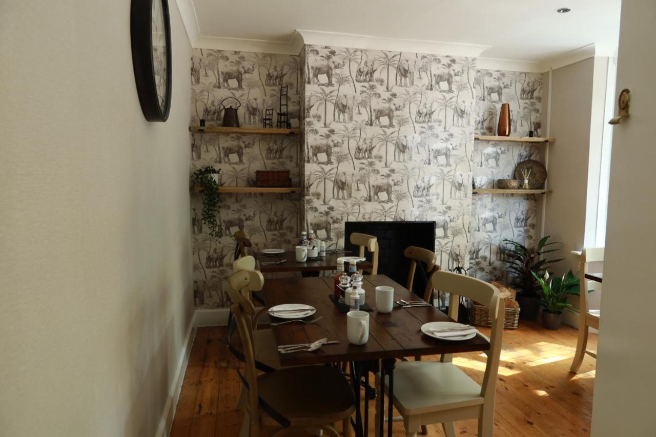 באנבורי Avonlea Guest House מראה חיצוני תמונה