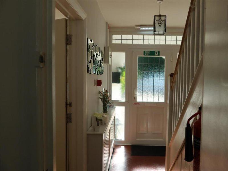 באנבורי Avonlea Guest House מראה חיצוני תמונה