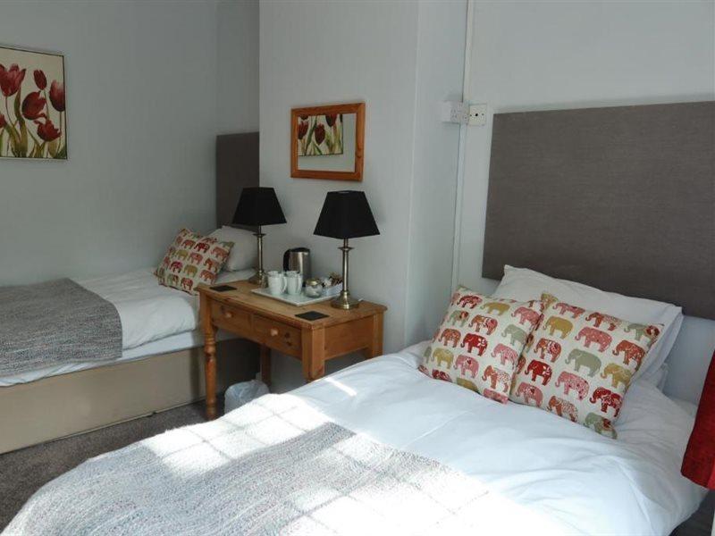 באנבורי Avonlea Guest House מראה חיצוני תמונה