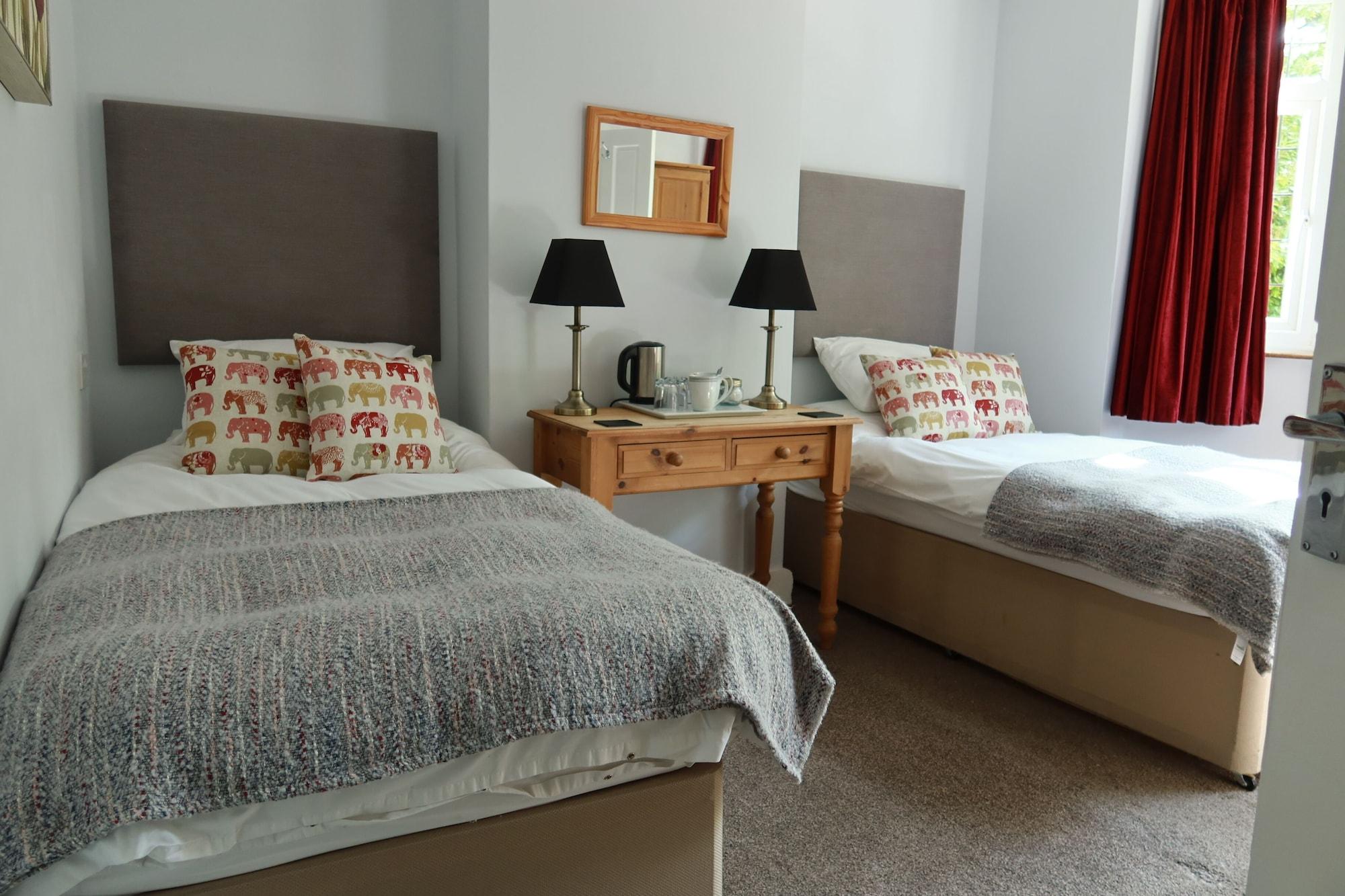 באנבורי Avonlea Guest House מראה חיצוני תמונה