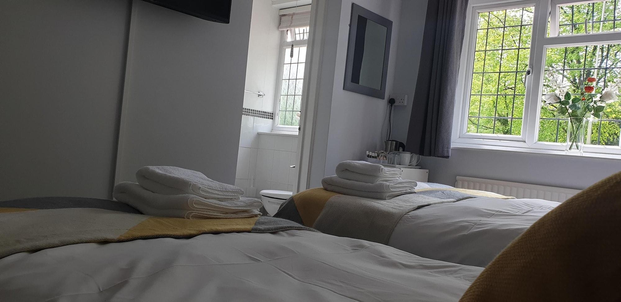 באנבורי Avonlea Guest House מראה חיצוני תמונה